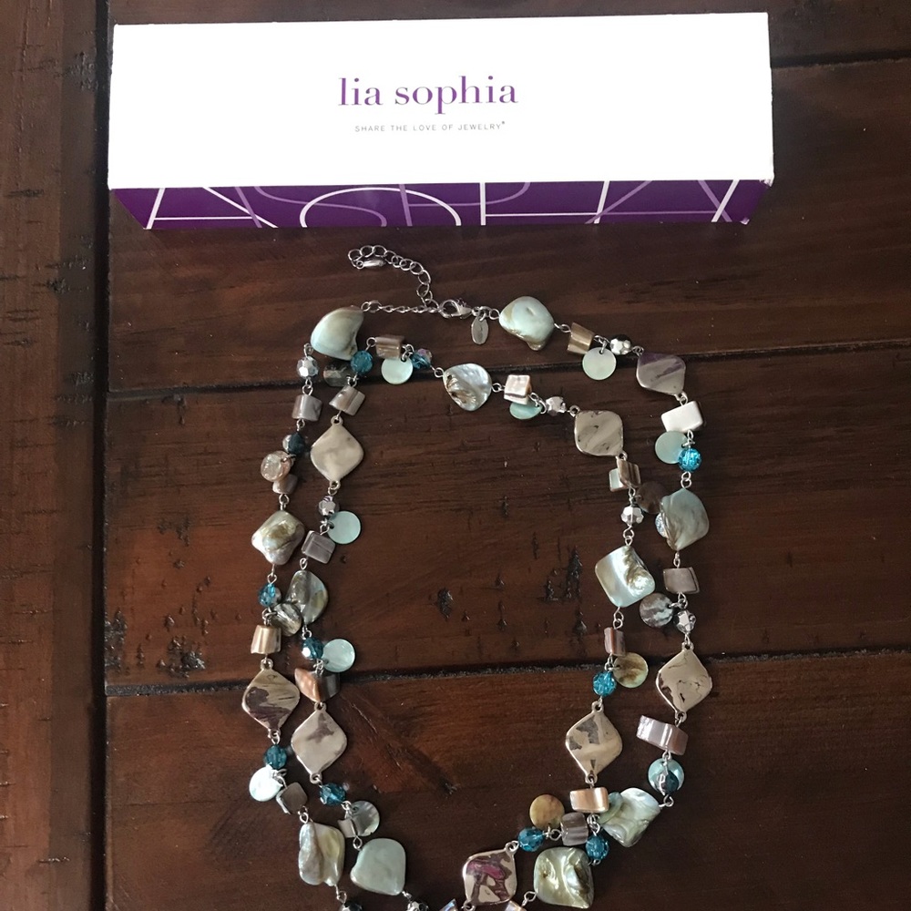 Lia Sophia necklace
